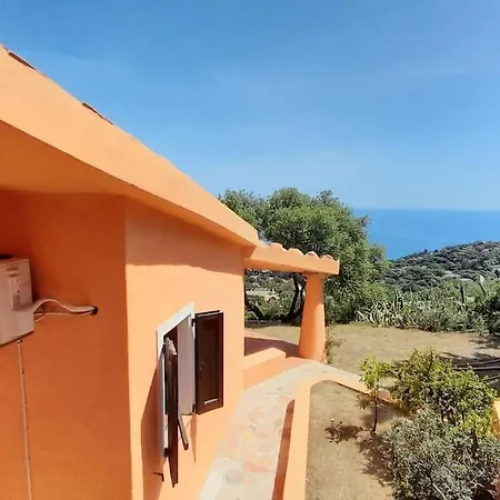 Feriehus Del Nuraghe With Fantastic Sea View Torre delle Stelle