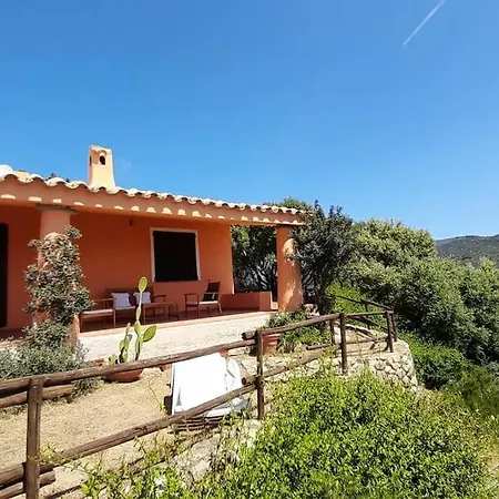 Del Nuraghe With Fantastic Sea View Feriehus Torre delle Stelle