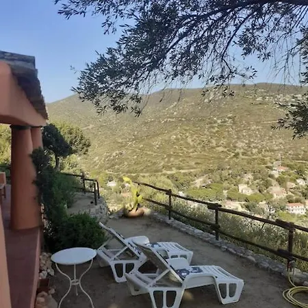 Dom wakacyjny Del Nuraghe With Fantastic Sea View Torre delle Stelle