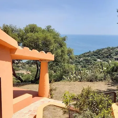 Del Nuraghe With Fantastic Sea View Feriehus Torre delle Stelle