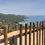 펜션 Del Nuraghe With Fantastic Sea View