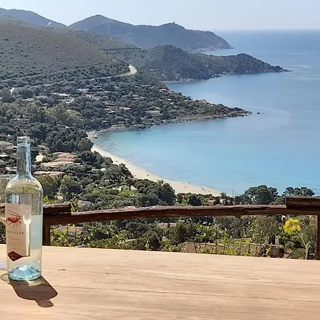 Del Nuraghe With Fantastic Sea View * トッレ・デッレ・ステッレ