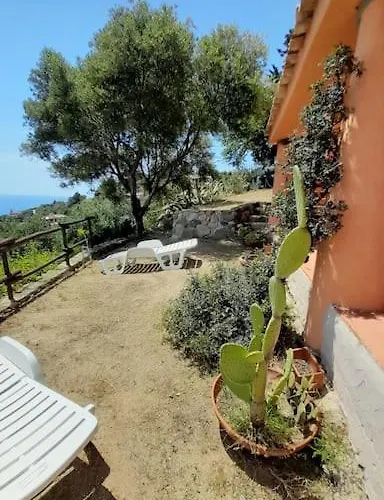 Del Nuraghe With Fantastic Sea View Nyaraló Torre delle Stelle